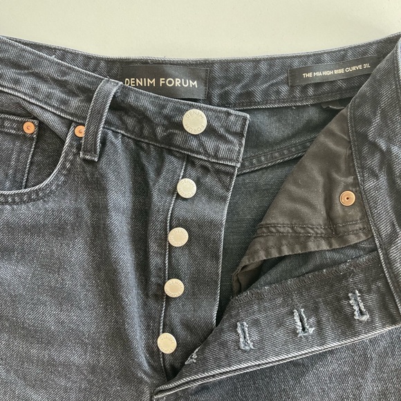 Aritzia Denim Forum Mia High Rise Curve Jeans - Picture 4 of 5